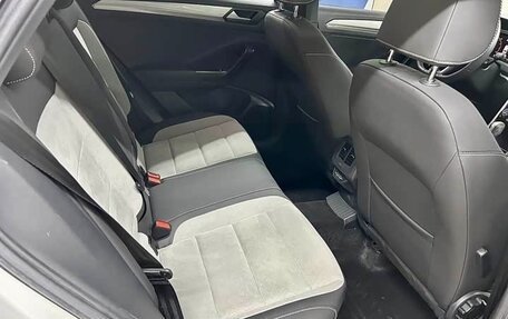Volkswagen T-Roc I, 2022 год, 1 750 000 рублей, 19 фотография