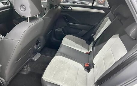 Volkswagen T-Roc I, 2022 год, 1 750 000 рублей, 20 фотография