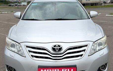 Toyota Camry, 2010 год, 1 150 000 рублей, 1 фотография