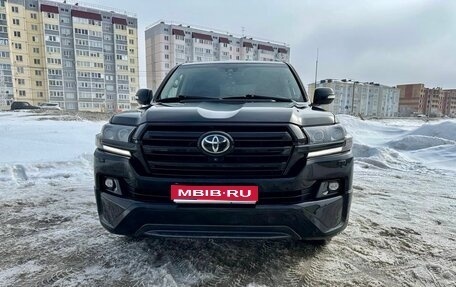 Toyota Land Cruiser 200, 2016 год, 5 000 000 рублей, 1 фотография