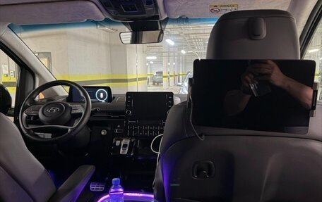 Hyundai Staria, 2024 год, 7 100 000 рублей, 2 фотография
