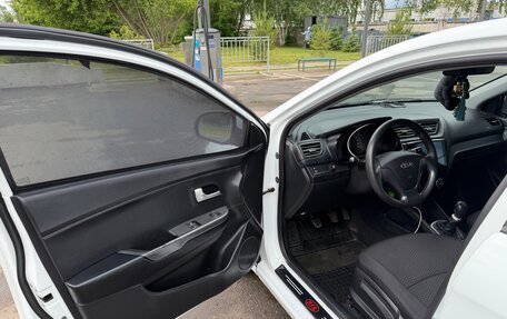 KIA Rio III рестайлинг, 2016 год, 930 000 рублей, 10 фотография