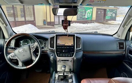Toyota Land Cruiser 200, 2016 год, 5 000 000 рублей, 5 фотография
