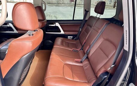 Toyota Land Cruiser 200, 2016 год, 5 000 000 рублей, 6 фотография