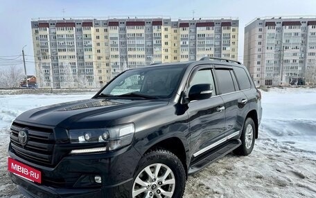 Toyota Land Cruiser 200, 2016 год, 5 000 000 рублей, 2 фотография