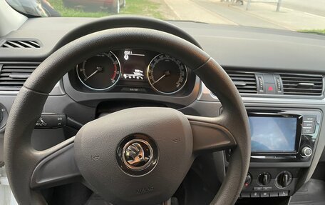 Skoda Rapid I, 2018 год, 1 200 000 рублей, 13 фотография