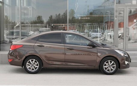 Hyundai Solaris II рестайлинг, 2015 год, 1 050 000 рублей, 4 фотография