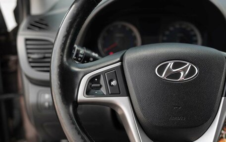Hyundai Solaris II рестайлинг, 2015 год, 1 050 000 рублей, 12 фотография