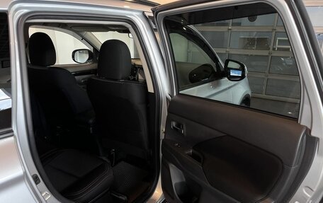 Mitsubishi Outlander III рестайлинг 3, 2021 год, 2 740 000 рублей, 25 фотография