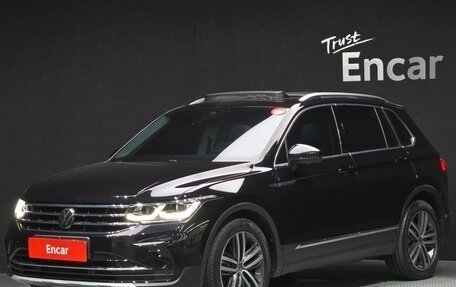 Volkswagen Tiguan II, 2023 год, 2 673 000 рублей, 1 фотография