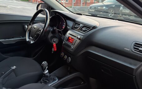 KIA Rio III рестайлинг, 2016 год, 860 000 рублей, 17 фотография