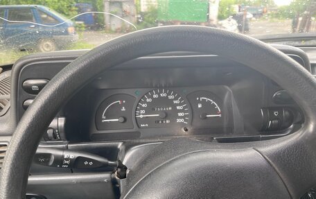 Daewoo Nexia I рестайлинг, 2004 год, 125 000 рублей, 1 фотография