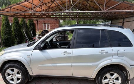 Toyota RAV4, 2003 год, 550 000 рублей, 1 фотография