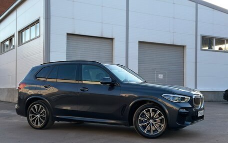 BMW X5, 2019 год, 4 990 000 рублей, 2 фотография