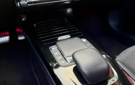 Mercedes-Benz A-Класс, 2023 год, 2 370 000 рублей, 11 фотография