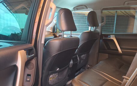 Toyota Land Cruiser Prado 150 рестайлинг 2, 2013 год, 2 550 000 рублей, 2 фотография