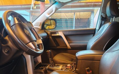 Toyota Land Cruiser Prado 150 рестайлинг 2, 2013 год, 2 550 000 рублей, 4 фотография