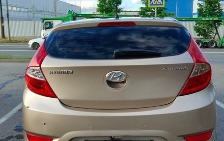 Hyundai Solaris II рестайлинг, 2011 год, 710 000 рублей, 5 фотография
