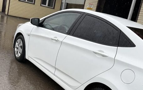 Hyundai Solaris II рестайлинг, 2014 год, 700 000 рублей, 11 фотография