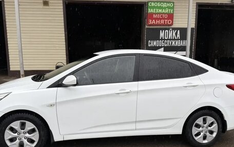 Hyundai Solaris II рестайлинг, 2014 год, 700 000 рублей, 10 фотография