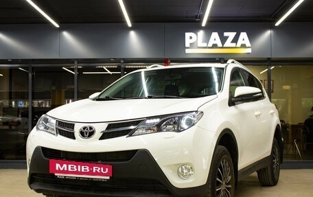 Toyota RAV4, 2015 год, 2 279 000 рублей, 5 фотография