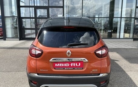 Renault Kaptur I рестайлинг, 2017 год, 1 400 000 рублей, 4 фотография