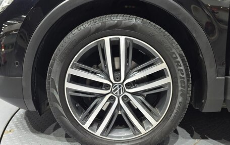 Volkswagen Tiguan II, 2023 год, 2 673 000 рублей, 19 фотография