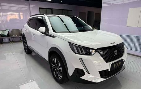 Peugeot 2008 II, 2022 год, 1 210 000 рублей, 3 фотография