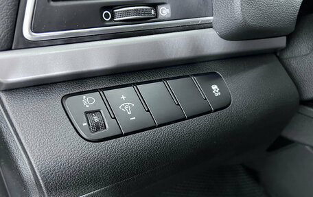 Hyundai Elantra VI рестайлинг, 2016 год, 910 000 рублей, 10 фотография