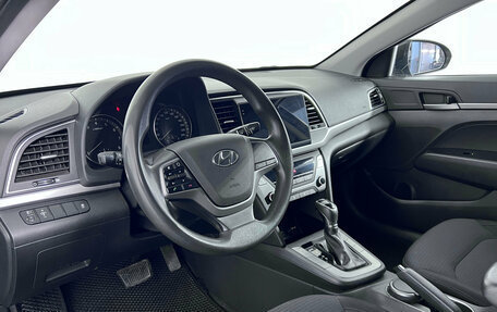 Hyundai Elantra VI рестайлинг, 2016 год, 910 000 рублей, 9 фотография