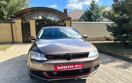 Volkswagen Jetta VI, 2011 год, 970 000 рублей, 8 фотография