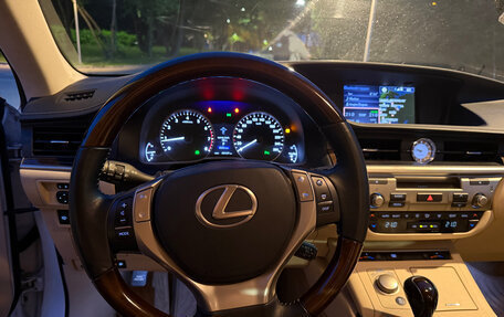 Lexus ES VII, 2014 год, 2 550 000 рублей, 10 фотография