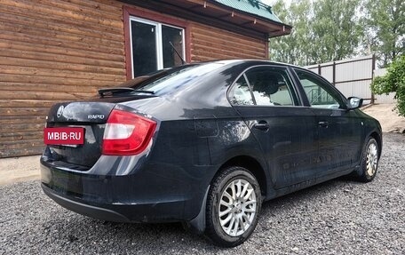Skoda Rapid I, 2015 год, 800 000 рублей, 6 фотография