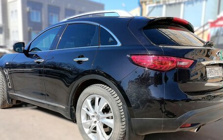 Infiniti QX70, 2015 год, 2 350 000 рублей, 8 фотография