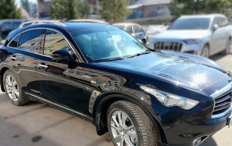 Infiniti QX70, 2015 год, 2 350 000 рублей, 4 фотография