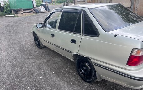 Daewoo Nexia I рестайлинг, 2004 год, 125 000 рублей, 4 фотография