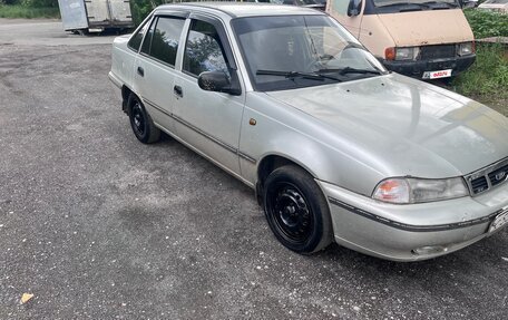 Daewoo Nexia I рестайлинг, 2004 год, 125 000 рублей, 6 фотография