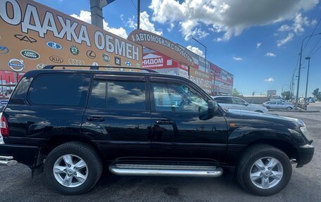 Toyota Land Cruiser 100 рестайлинг 2, 2005 год, 2 550 000 рублей, 11 фотография