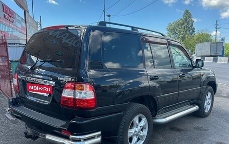 Toyota Land Cruiser 100 рестайлинг 2, 2005 год, 2 550 000 рублей, 6 фотография
