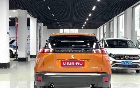 Peugeot 2008 II, 2022 год, 1 200 000 рублей, 5 фотография