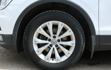 Volkswagen Tiguan II, 2018 год, 1 685 000 рублей, 14 фотография