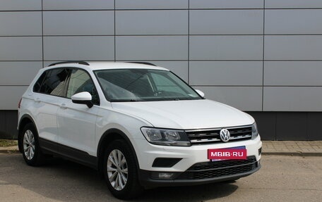 Volkswagen Tiguan II, 2018 год, 1 685 000 рублей, 3 фотография