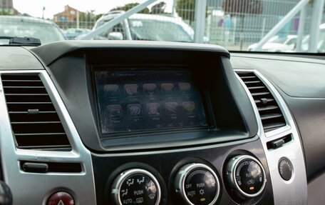 Mitsubishi Pajero Sport II рестайлинг, 2014 год, 1 595 000 рублей, 13 фотография