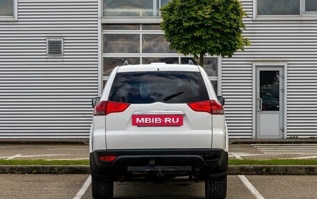 Mitsubishi Pajero Sport II рестайлинг, 2014 год, 1 595 000 рублей, 5 фотография