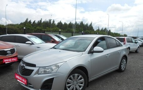 Chevrolet Cruze II, 2013 год, 828 000 рублей, 3 фотография
