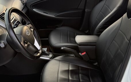 Hyundai Solaris II рестайлинг, 2015 год, 1 000 000 рублей, 6 фотография