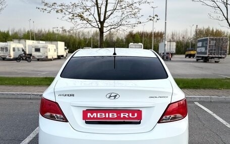 Hyundai Solaris II рестайлинг, 2015 год, 1 000 000 рублей, 5 фотография