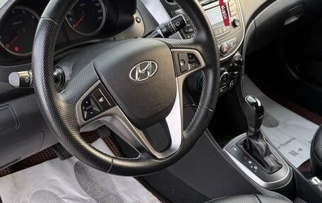 Hyundai Solaris II рестайлинг, 2015 год, 1 000 000 рублей, 8 фотография