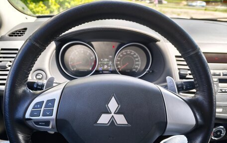 Mitsubishi Outlander III рестайлинг 3, 2011 год, 1 250 000 рублей, 10 фотография