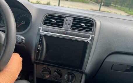 Volkswagen Polo VI (EU Market), 2018 год, 900 000 рублей, 7 фотография
